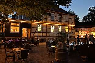 Biergarten und Außenterrasse Biergarten und Außenterrasse